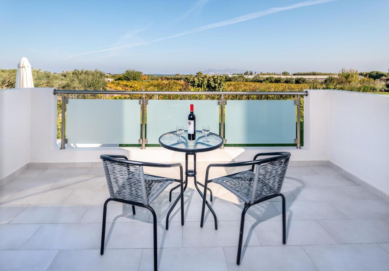 Asteria Pearl Villa 2 With Rooftop Jacuzzi Tigaki Exteriör bild